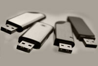 از USB شكلاتي تا شارژر سفره‌اي 