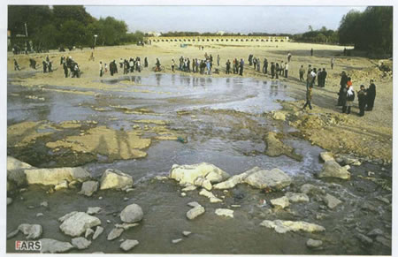 تاريخچه ي رودخانه ي زاينده رود(1)