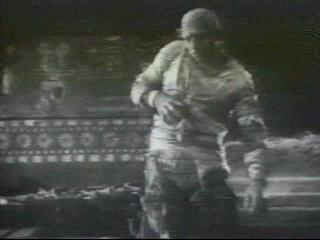 دست موميايى (THE MUMMY'S HAND)