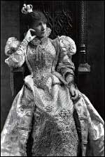ملكه اليزابت (  QUEEN  ELIZABETH )  