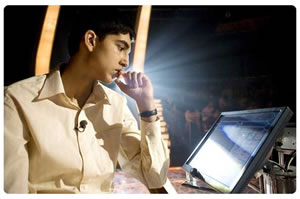 فيلمنامه کامل /ميليونر زاغه نشين