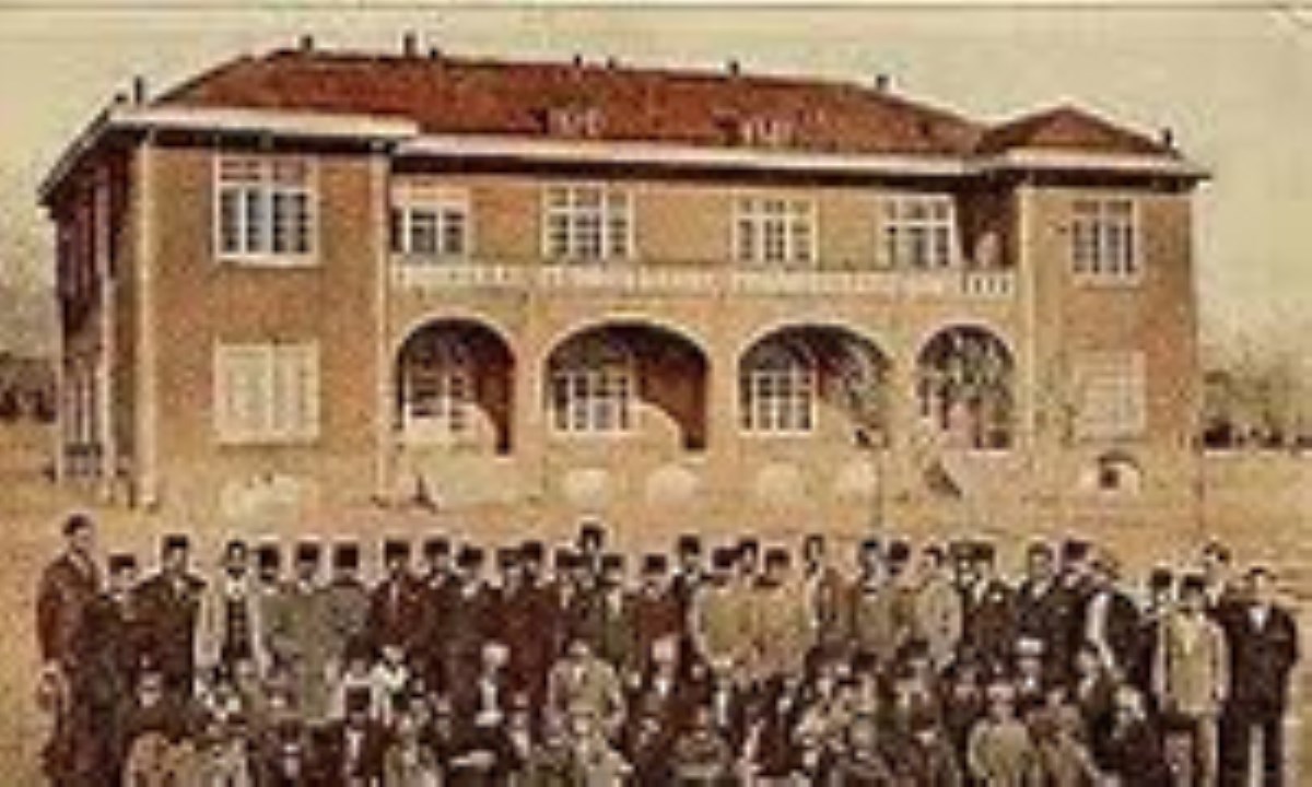 نخستین مدرسه علوم سیاسی در تهران قدیم