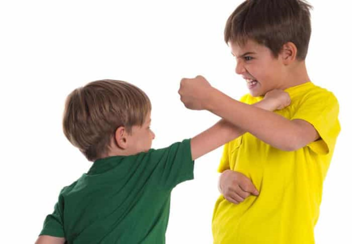 پیشگیری و کنترل دعوا بین بچه ها