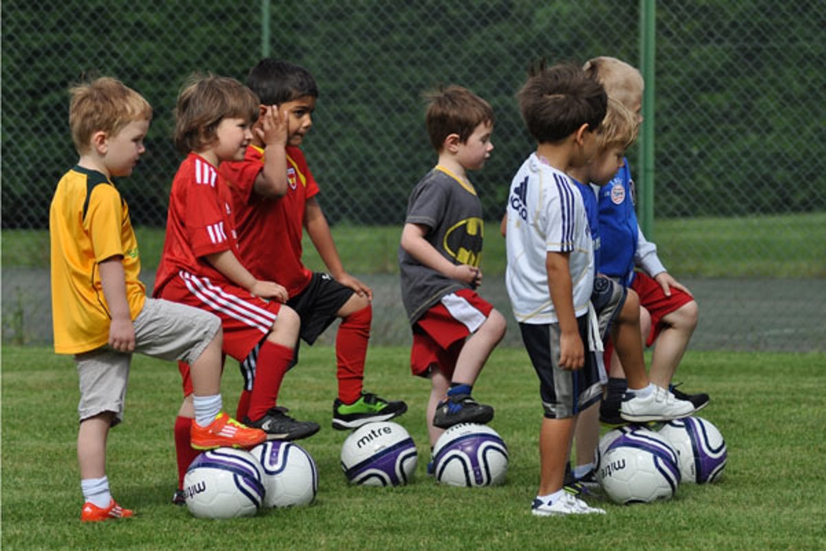 Подготовка юных футболистов