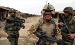 آغاز تهاجم نظامي نيروهاي امريكايي و متحدان آن به كشور افغانستان (2001م)
