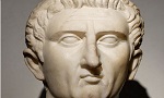 زادروز نروا، امپراتور روم(30م)