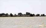 رودخانه هیرمند طغیان کرد و سیل تمام روستاهای سیستان را محاصره کرد(1355ش)