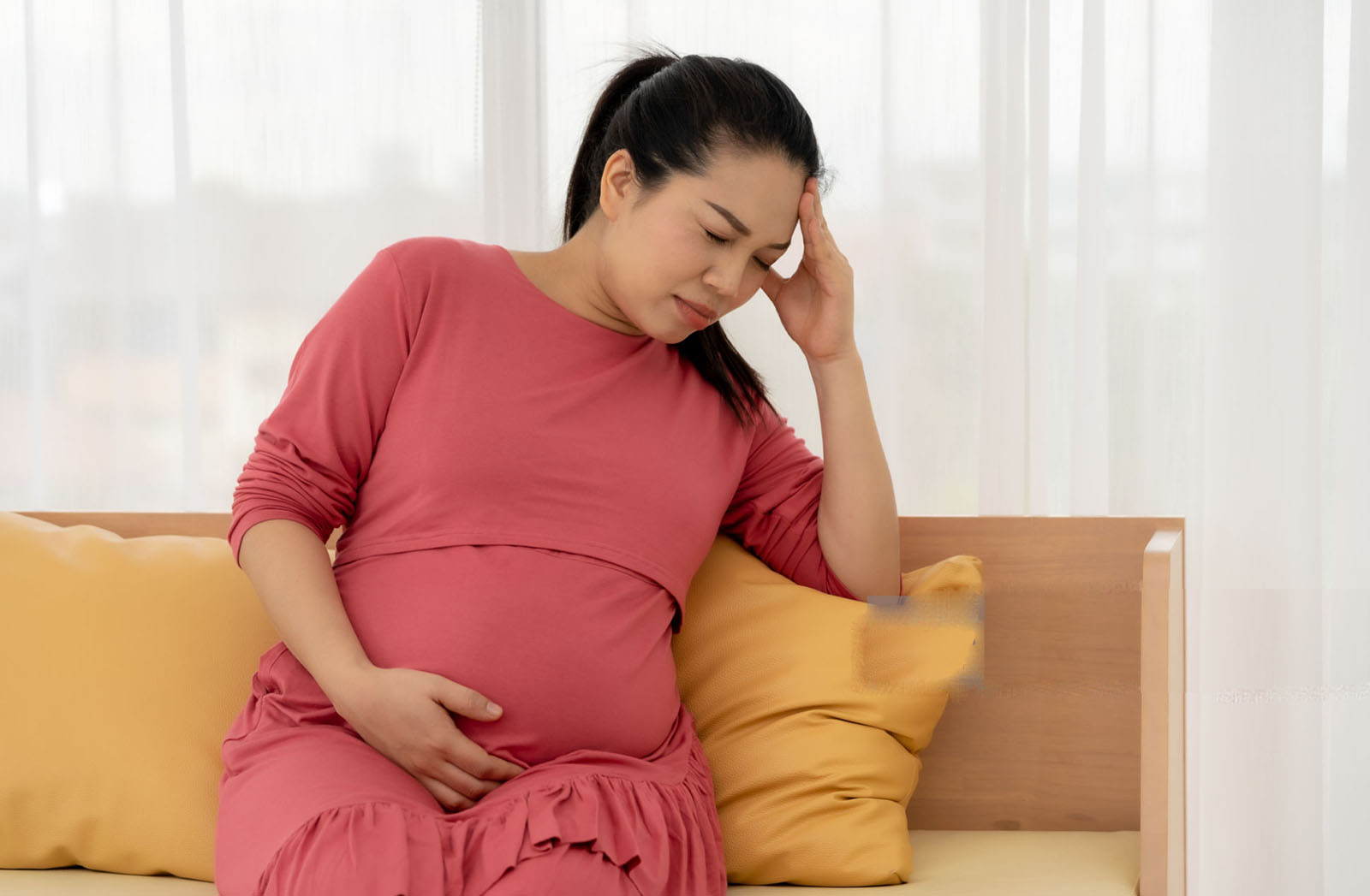 Почему у беременных кружится. Головокружение в беременных женщинах.