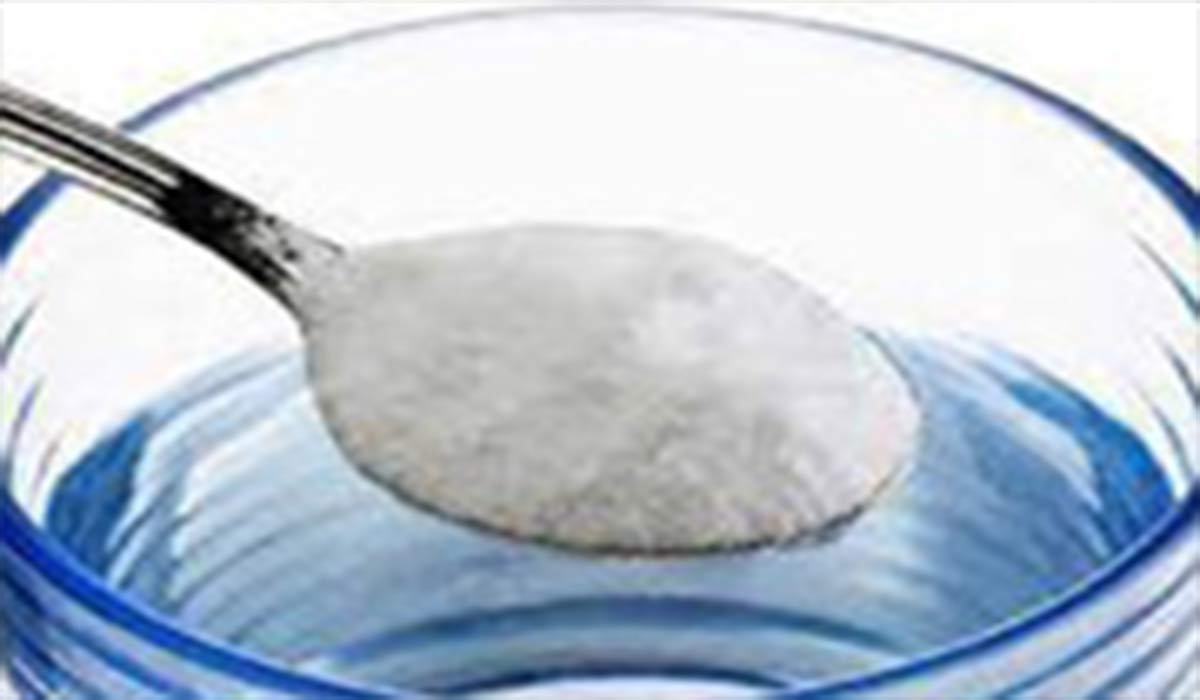 آب نمک غرغره کردن چه تاثیری در کرونا دارد؟