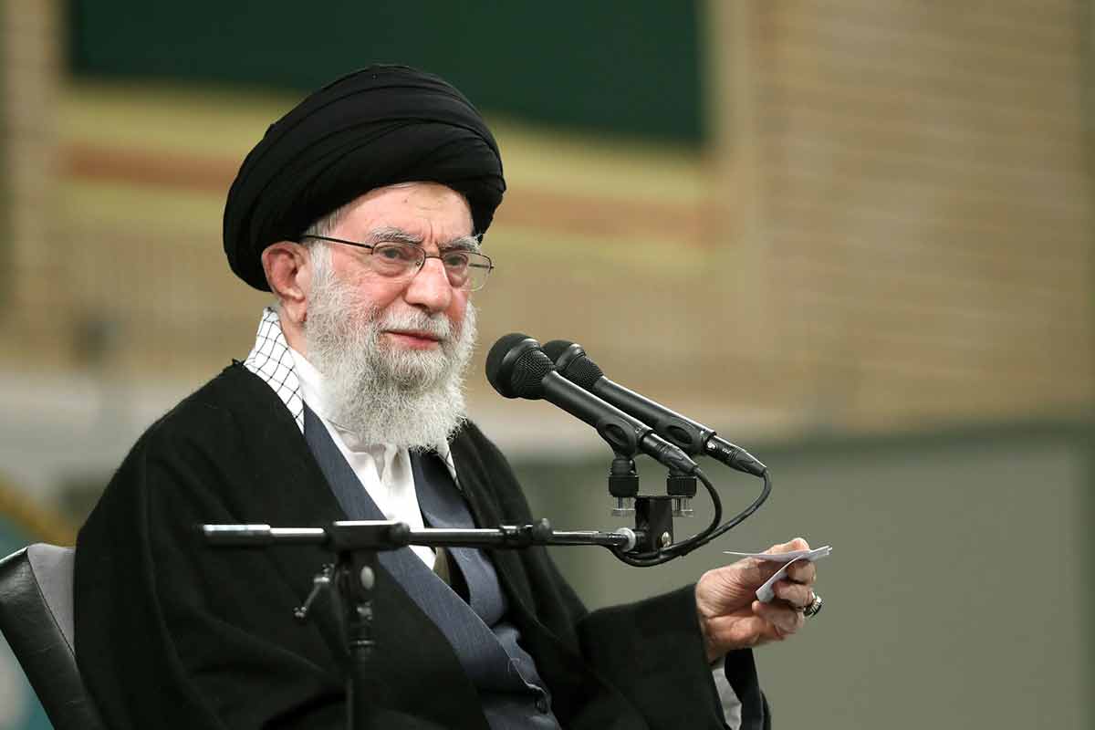 چرا محاسبات دشمن در قضایای اخیر غلط بود؟/ امام خامنه ای