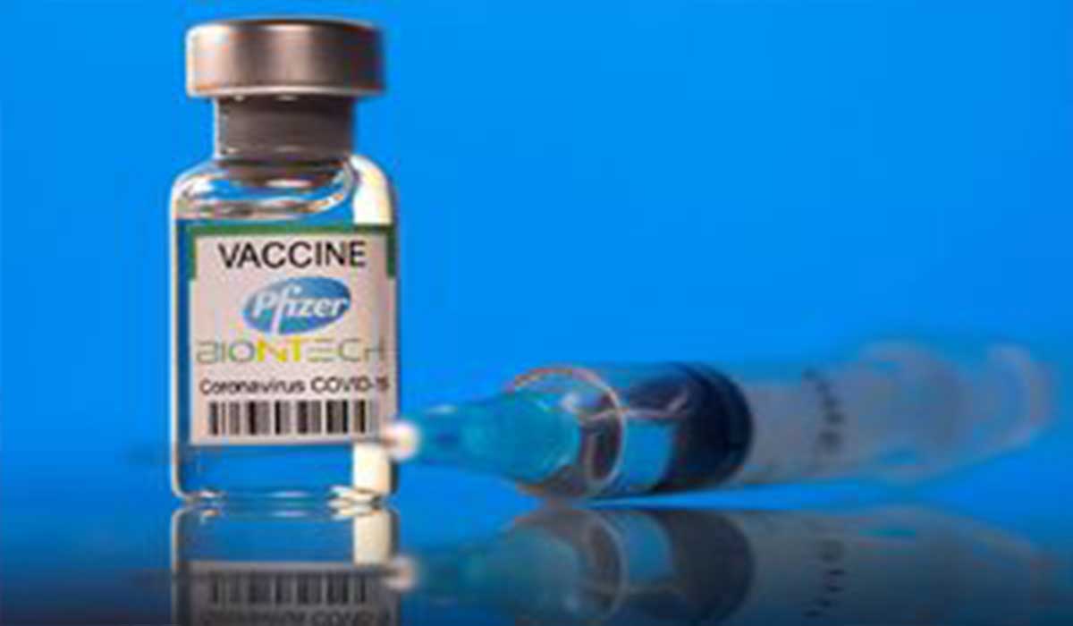 تاثیر ۱۰ درصدی واکسن‌های فایزر و مدرنا بر امیکرون