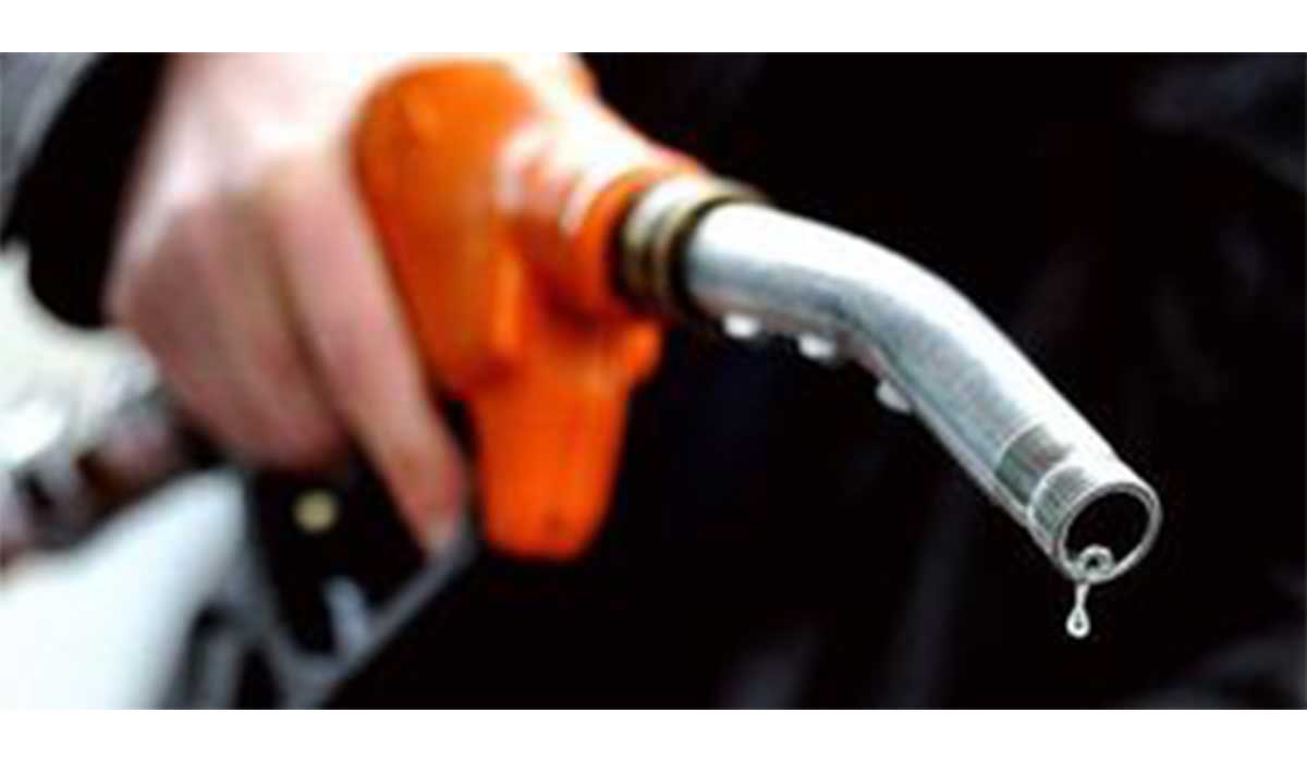 وزیر نفت: بنزین افزایش قیمت ندارد!