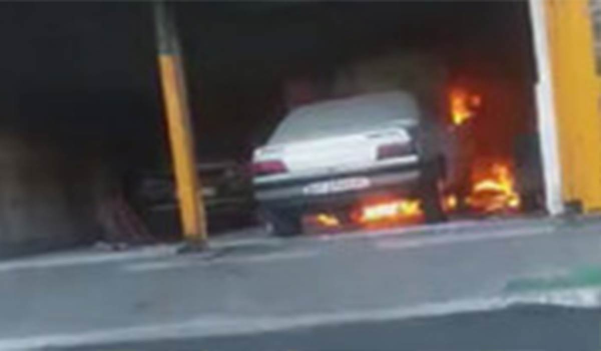 کرج - چالوس؛آتش‌سوزی خودروی پژو ۴۰۵