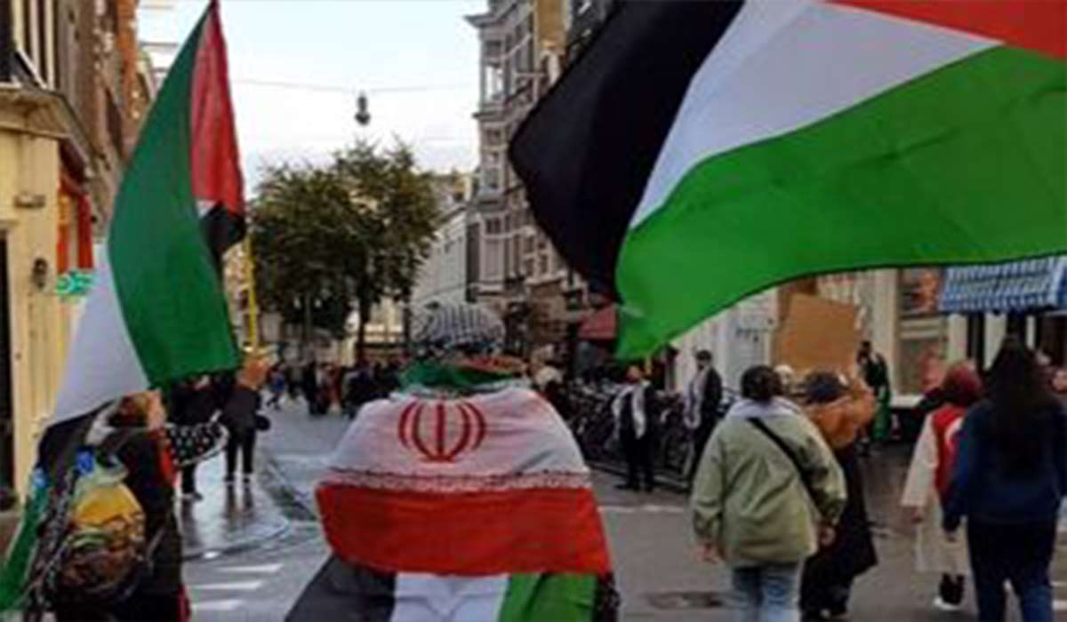 پرچم ایران در تظاهرات حمایت از فلسطین در هلند
