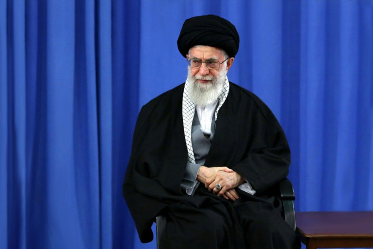 رهبر انقلاب: هدف آمریکا این است که با فشار حداکثری مسئولین ایران را به پای میز مذاکره بکشاند