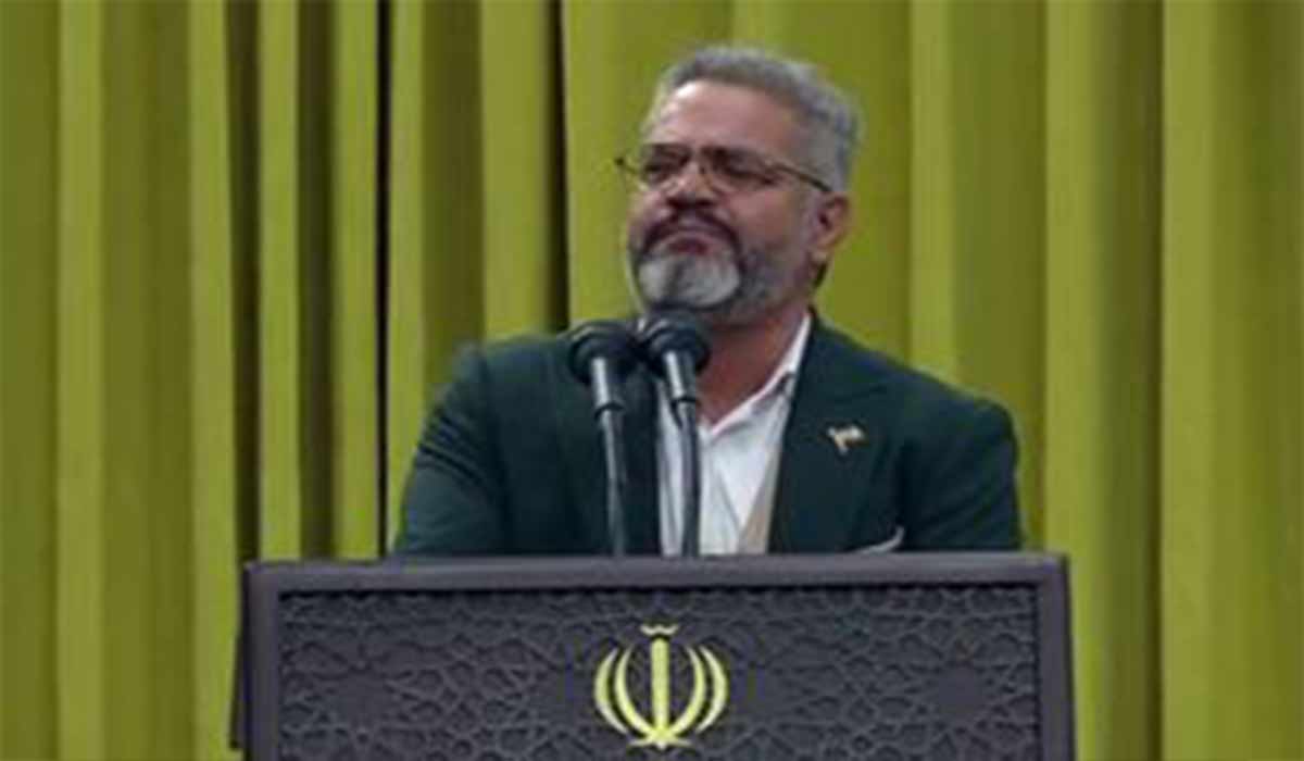 شعرخوانی احمد علوی در حسینیه امام خمینی(ره)