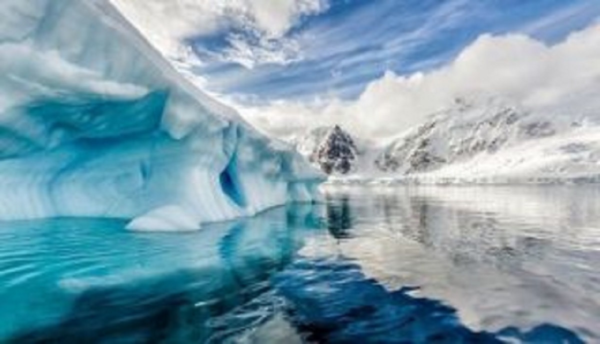 آب شدن ۴۴۰ تن از یخ‌های قطبی تا پایان تابستان