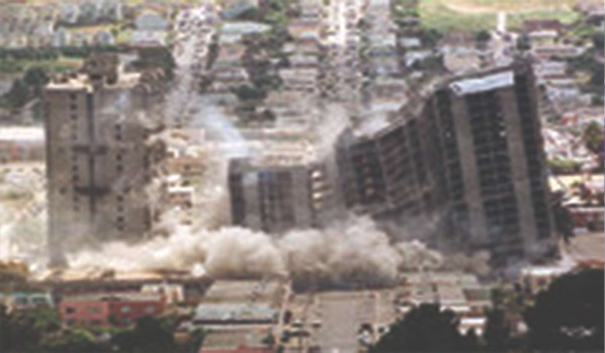 کلکسیونی از تخریب‌های مهندسی ساختمان‌های بلند قامت در جهان