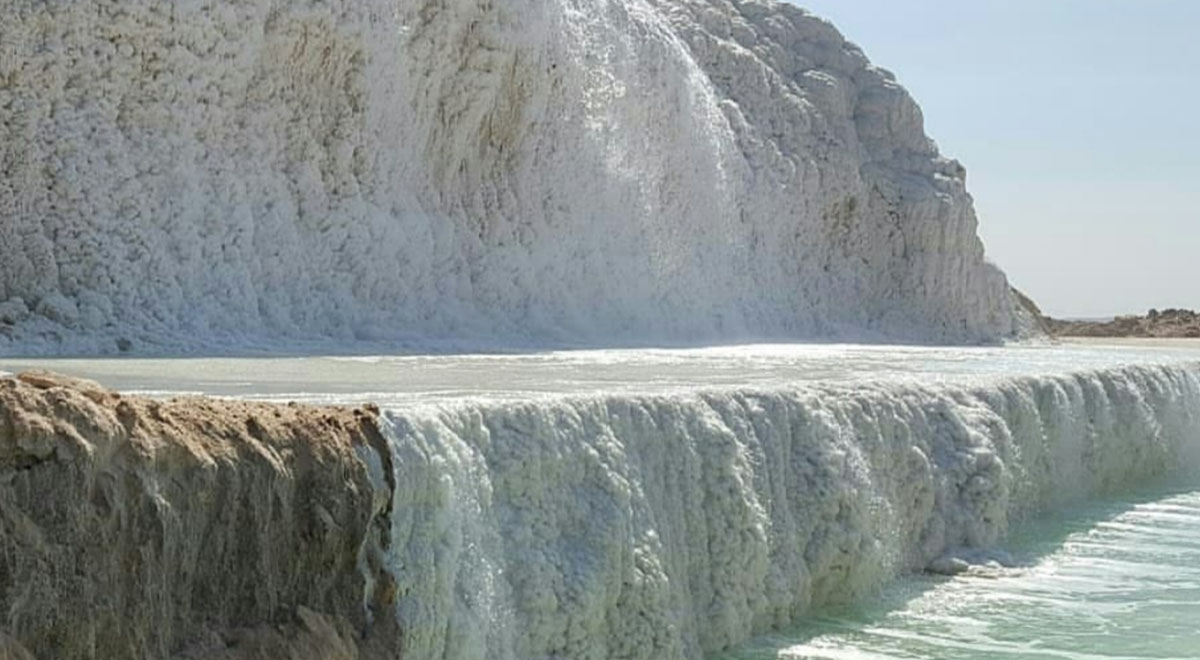 اولین آبشار نمکی جهان در اصفهان