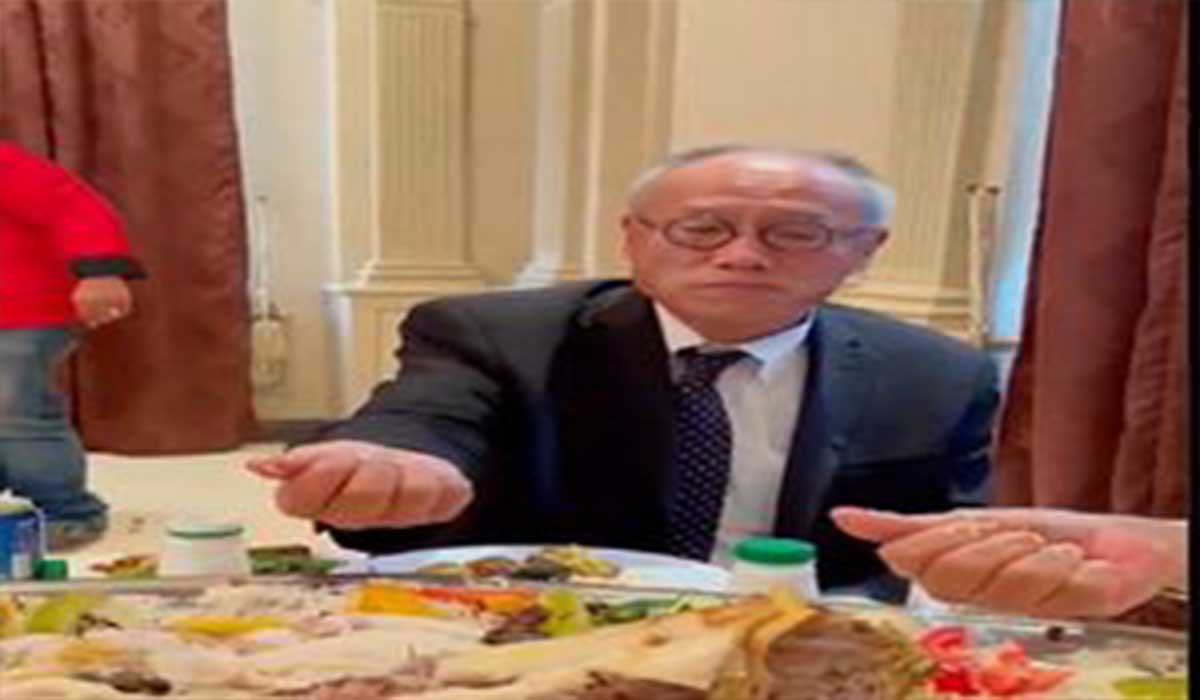 چالش غذا خوردن سفیر ژاپن در عربستان