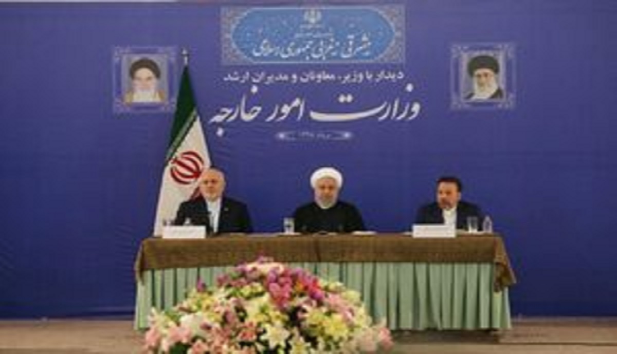 روحانی: ظریف مجتهد سیاسی است