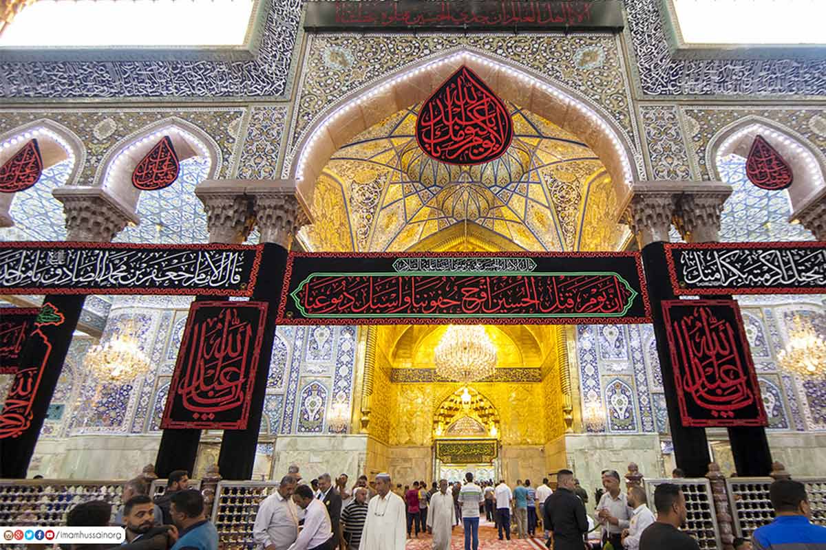 آستان مقدس امام حسین (ع) سیاه‌پوش شد