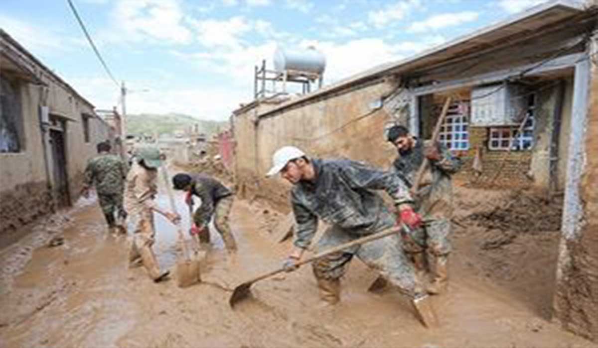 گروه‌های‌ جهادی در حال خدمت به مناطق سیل‌زده