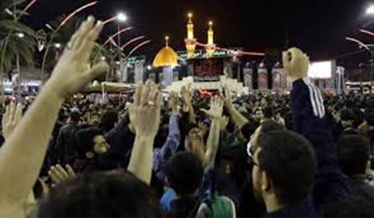 شعار مرگ بر آمریکای عزاداران حسینی در بین الحرمین
