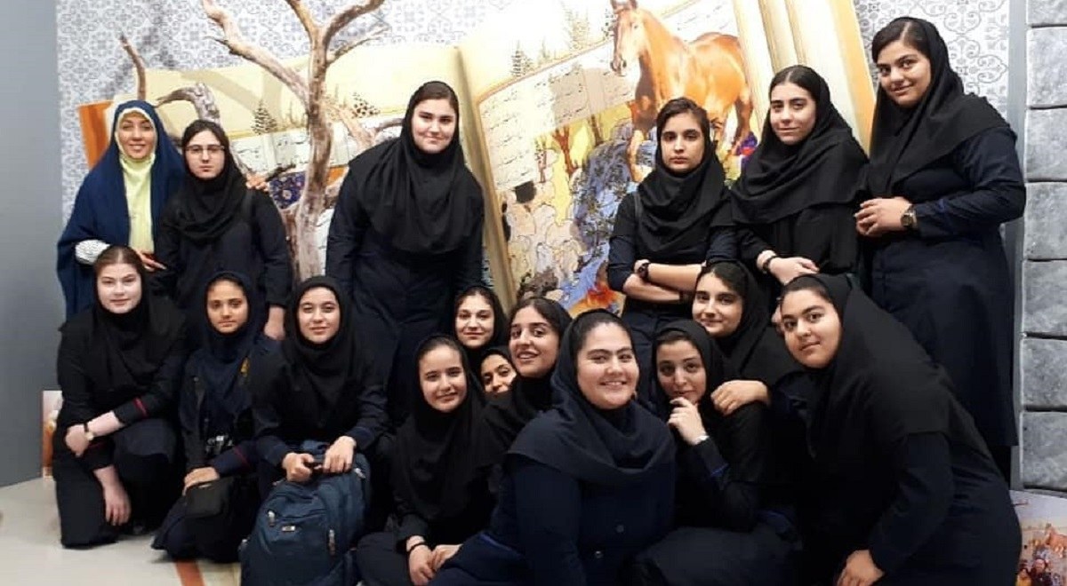 تجلی عشق به امام حسین (ع) | همخوانی دختران دبیرستانی