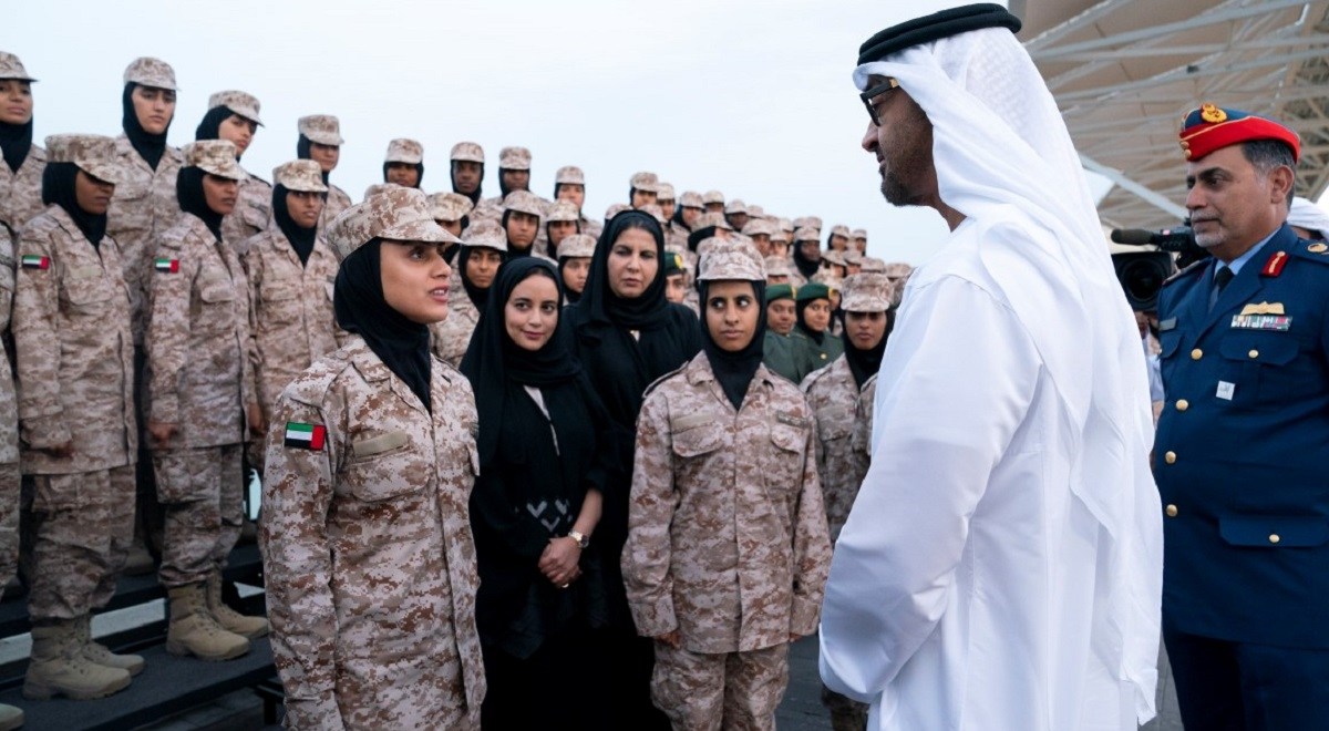 تصاویری از تمرین مضحک افسران زن ارتش عربستان!