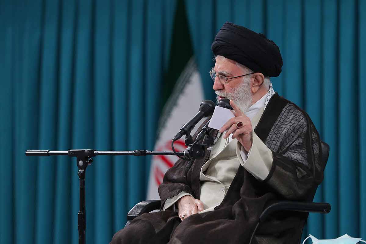 رهبر انقلاب: ملت ایران، ملت امام حسین است