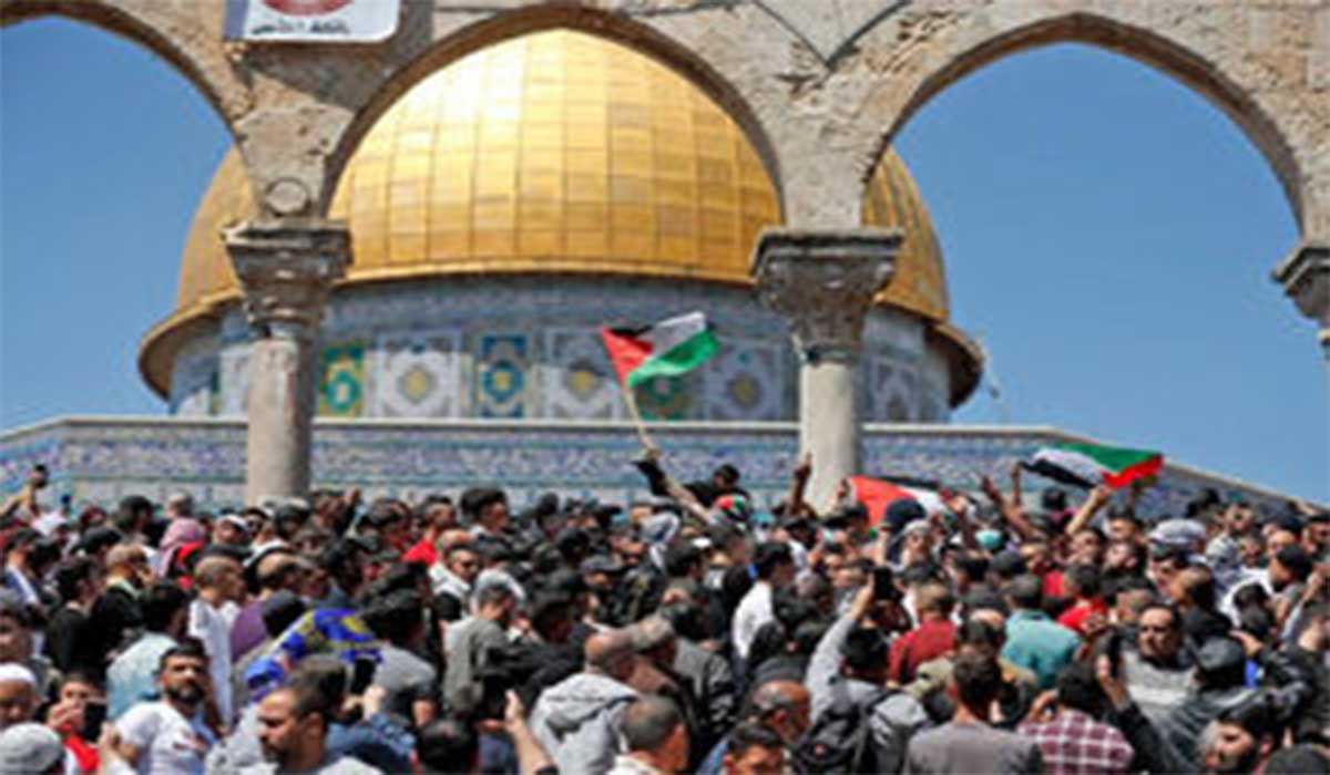 برافراشتن پرچم فلسطین در مسجدالاقصی