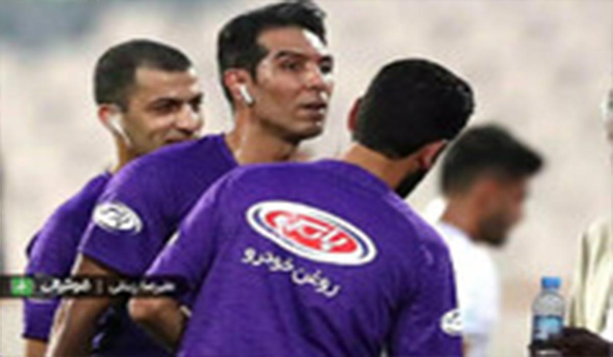 استفاده از ایرپاد توسط داوران در لیگ برتر فوتبال ایران!