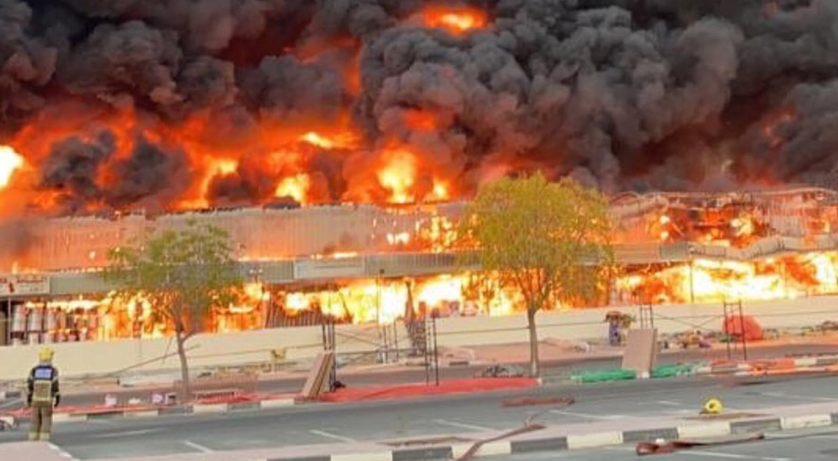 آتش سوزی مهیب در بازار امارات