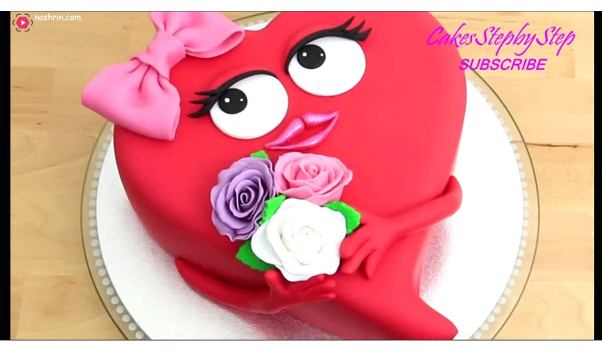 کیک | طرز تهیه کیک تولد قلبی