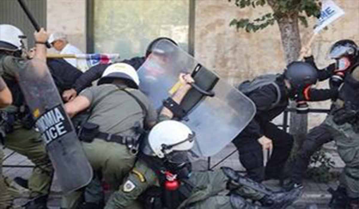 درگیری پلیس یونان با دانشجویان
