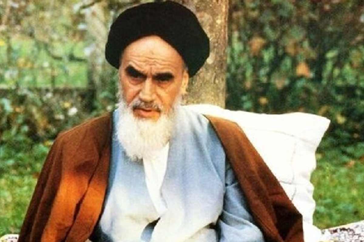 ترساندن از گزینه های نظامی دیگه کهنه شده/ امام خمینی(ره)