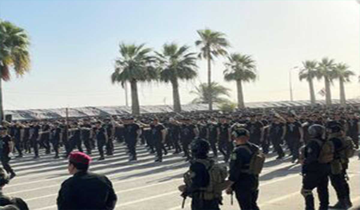 رژه یگان‌های ویژه حشدالشعبی در پایگاه سابق منافقین