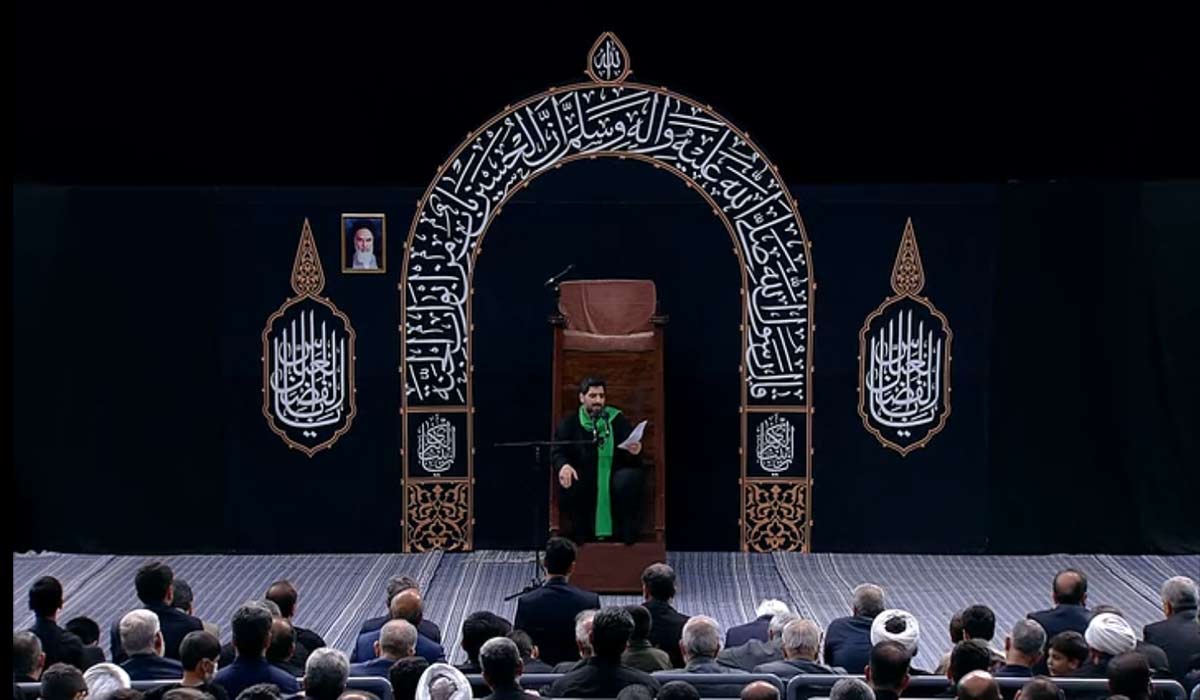 روضه‌خوانی آقای بنی‌فاطمه در دومین شب مراسم عزاداری در حسینیه امام خمینی