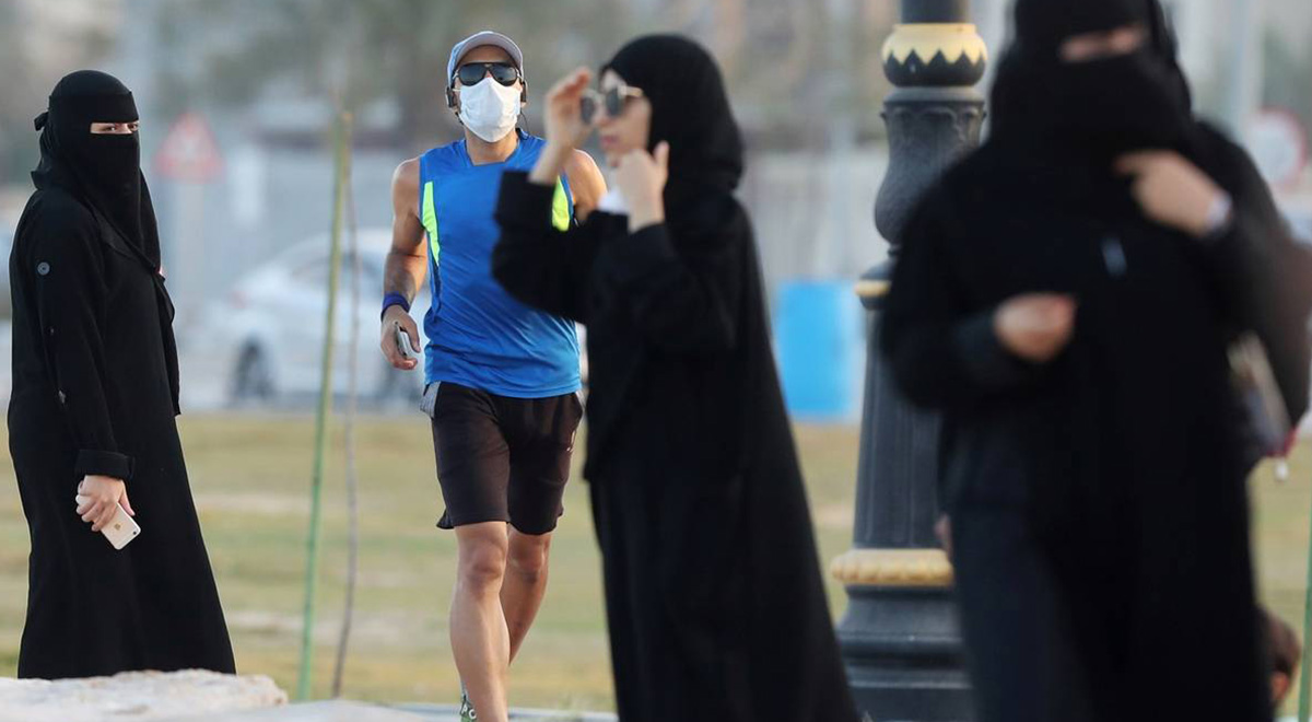 اقدام عجیب شهروند سعودی برای جلوگیری از ورود کرونا به منزلش