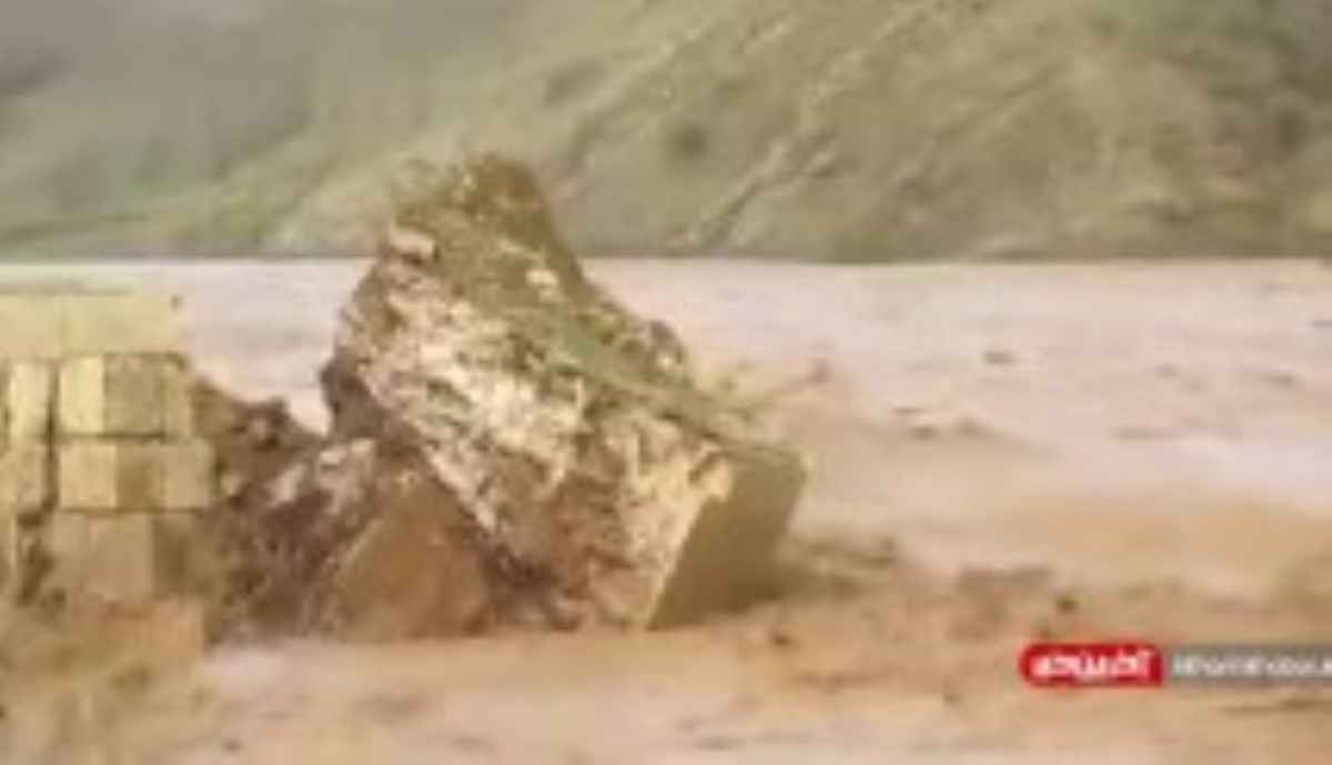 تخریب ستون های پل هزار ساله کشکان