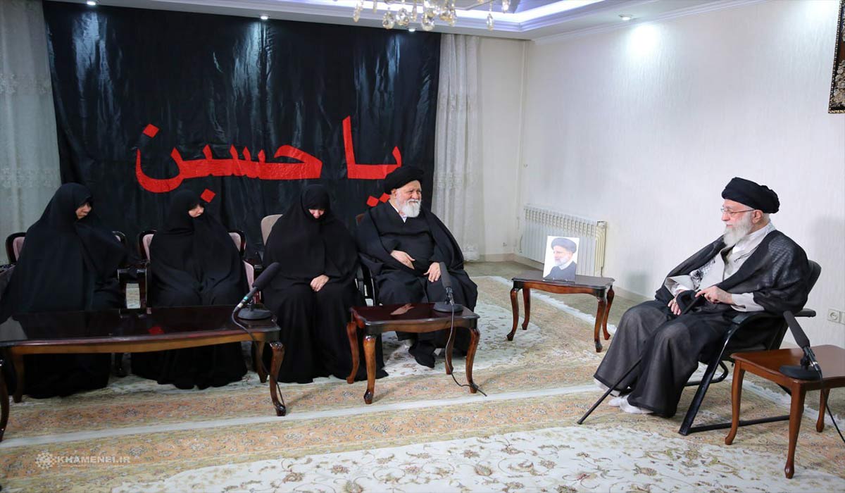 «پنجره»ای به حضور در منزل رئیس‌جمهور شهید حجت‌الاسلام والمسلمین رئیسی