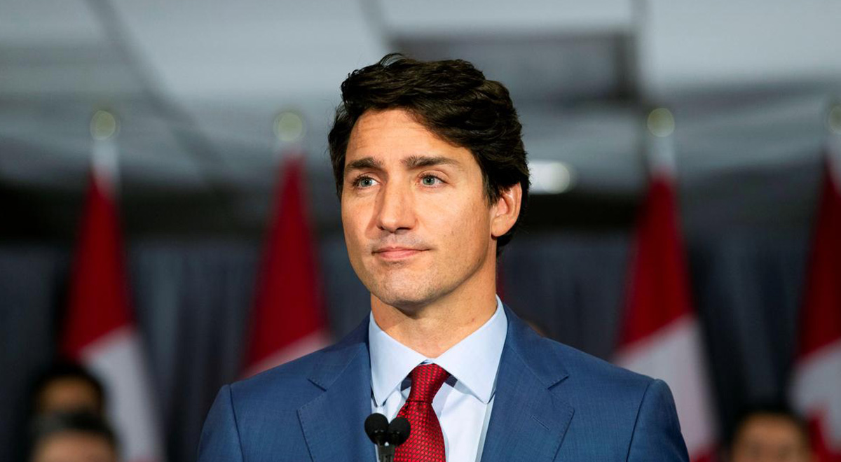 نخست وزیر کانادا در جمع معترضان برای ادای احترام به فلوید زانو زد