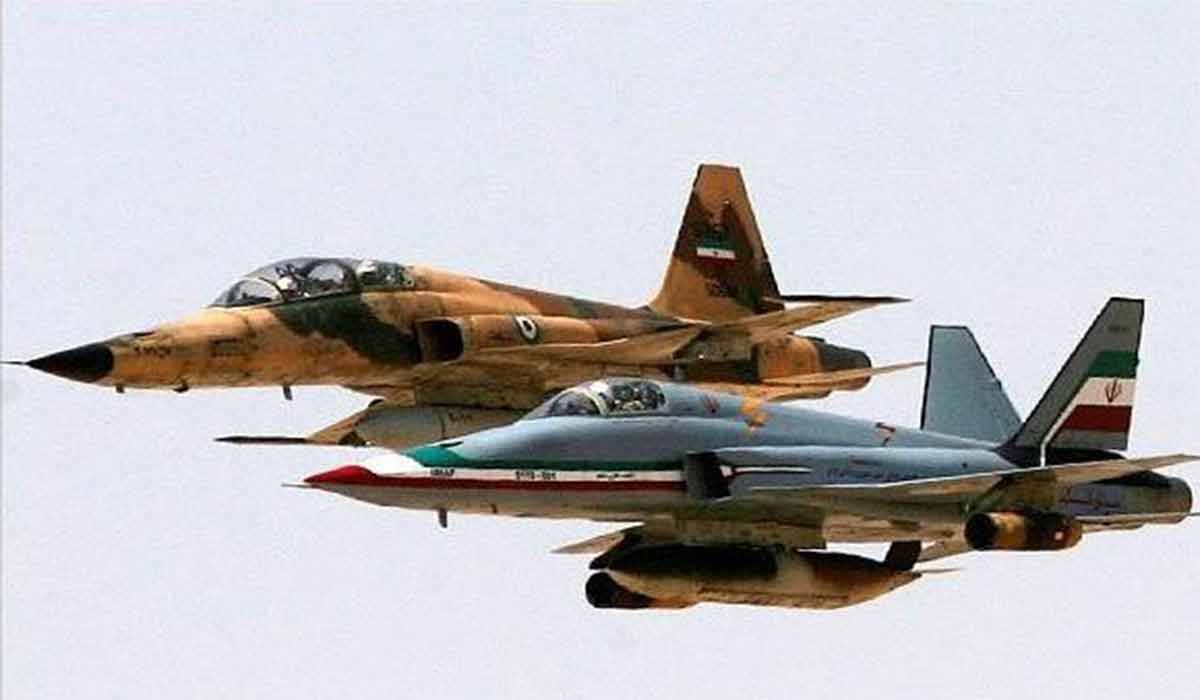 مانور جنگنده های نیروی هوایی ارتش جمهوری اسلامی ایران