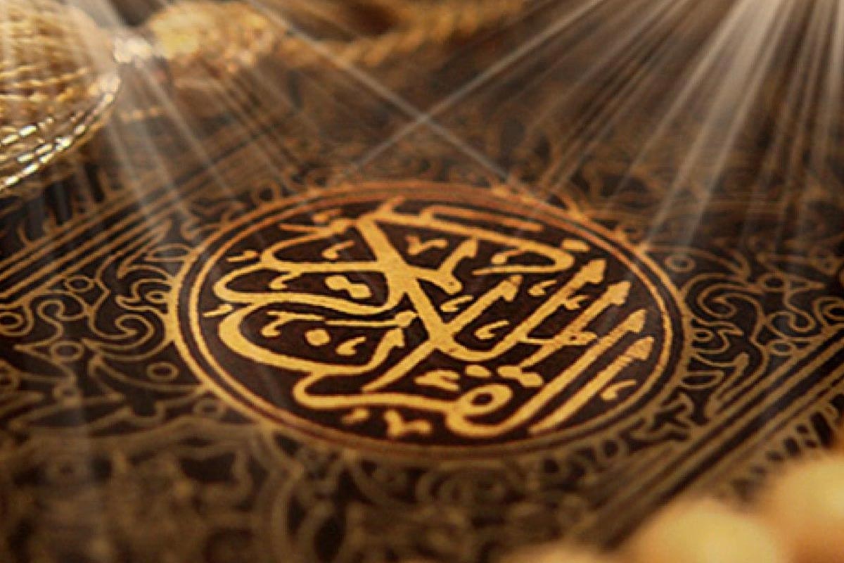 تفسیر سوره نور/ انصاری: از ویژگی های قرآن ادب آموزی است ‍‍‍ ‍‍‍