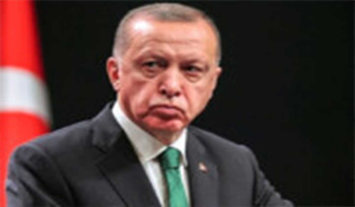 اردوغان و عدم تعادل در راه رفتن!
