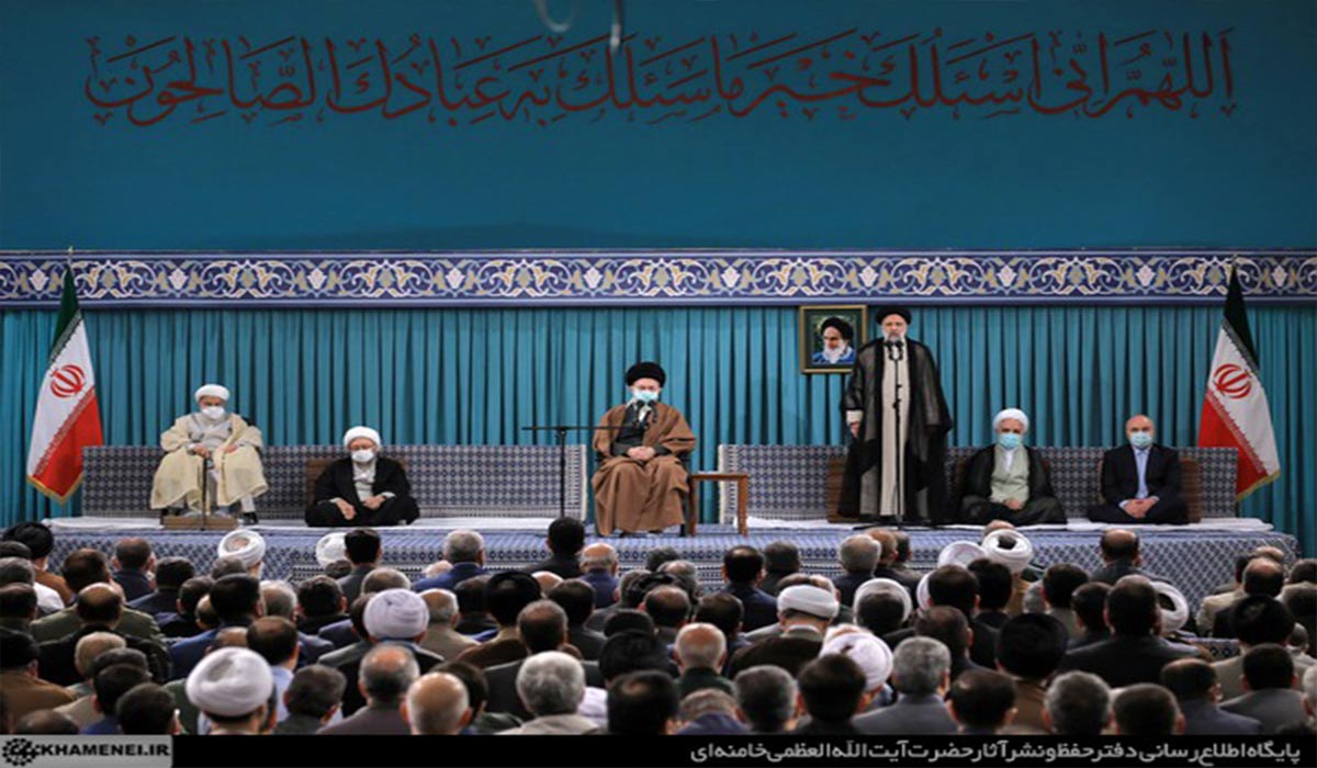 بیانات رهبر انقلاب در دیدار مسئولان نظام و سفرای کشورهای اسلامی