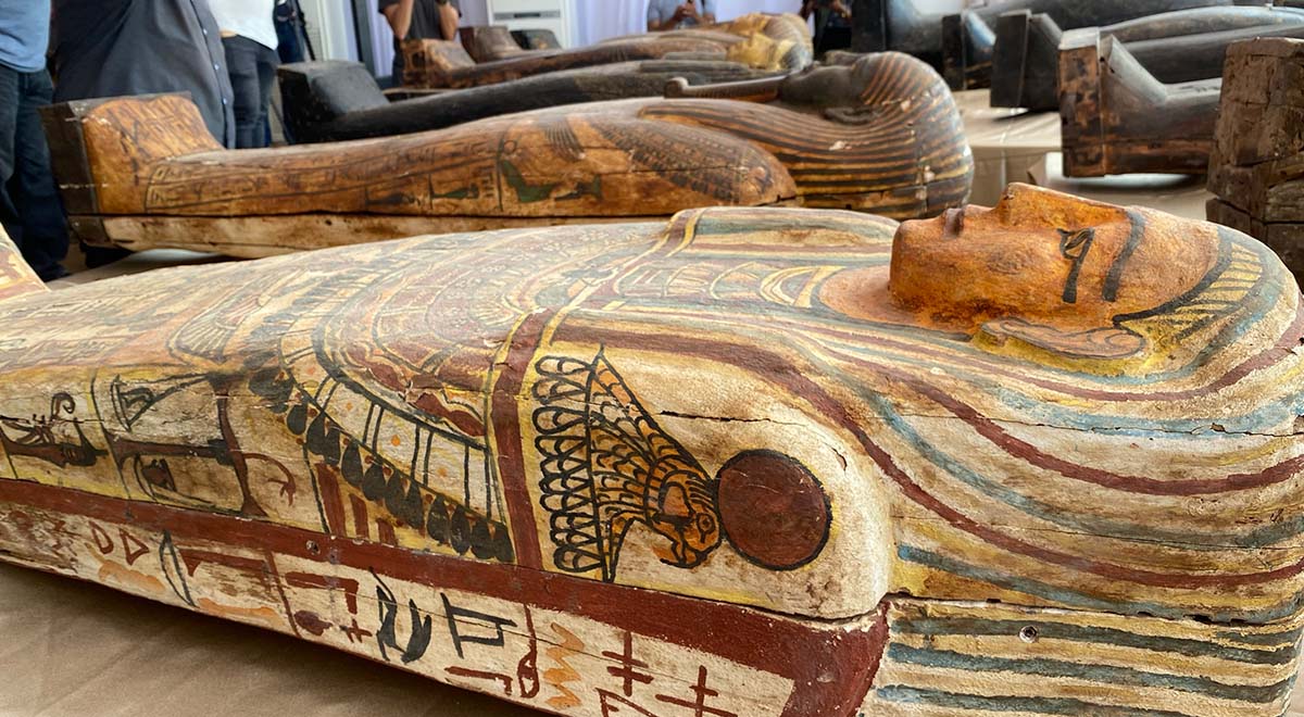 لحظه رونمایی از تابوت های چند هزار ساله مصر