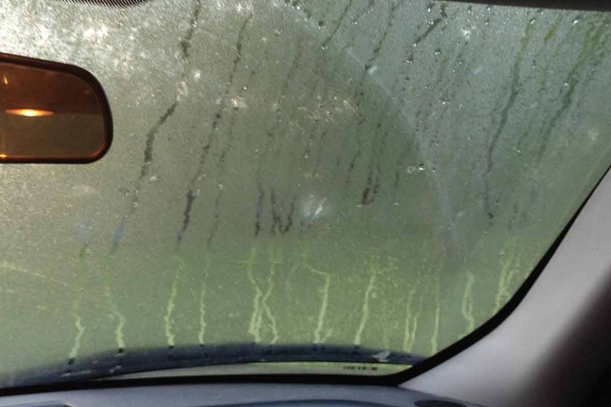 راهکار ساده برای بخار نکردن شیشه خودرو