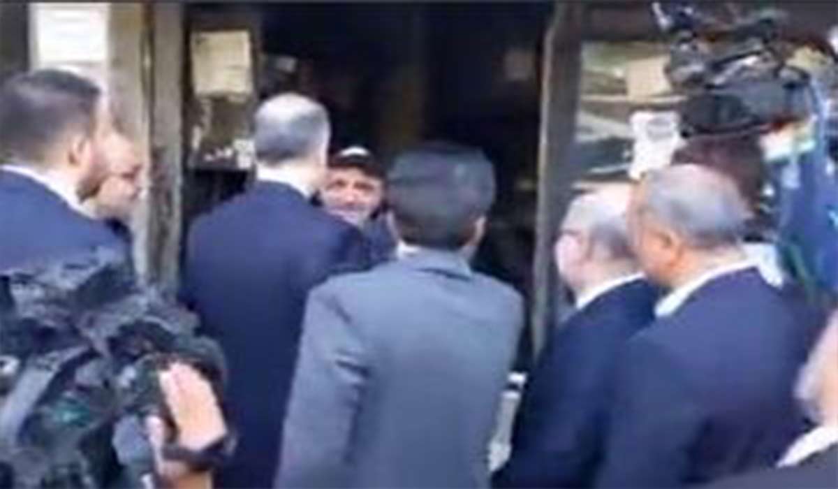 گپ‌ و گفت امیرعبداللهیان با کسبه در خیابان‌های بیروت